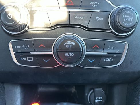 Used 2022 Dodge Charger R/T w/ Blacktop Package image 17