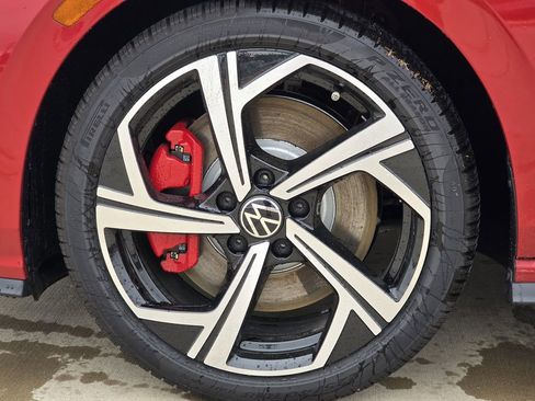 New 2026 Volkswagen GTI SE FWD image 9