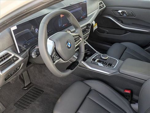Used 2026 BMW 330i xDrive Sedan w/ Convenience Package AWD/4WD image 3