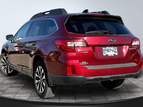 Used 2016 Subaru Outback 2.5i Limited AWD/4WD image 4