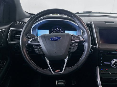 Used 2019 Ford Edge ST w/ Equipment Group 401A image 18