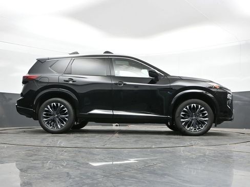 Used 2026 Nissan Rogue Platinum w/ Platinum Premium Package AWD/4WD image 42
