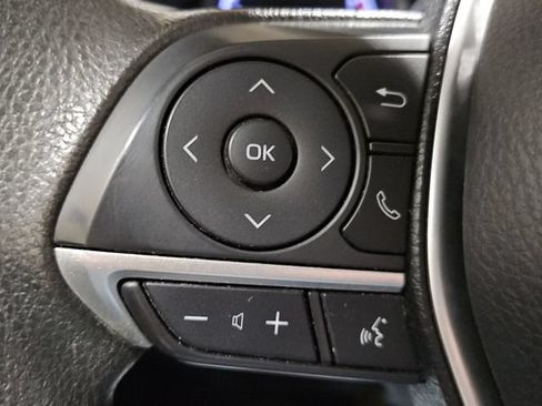 Used 2022 Toyota Camry LE FWD image 30