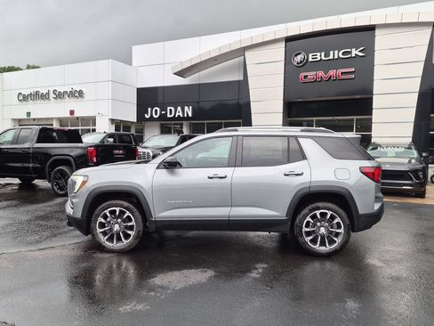 New 2027 GMC Terrain Elevation w/ Elevation Premium Package AWD/4WD image 8