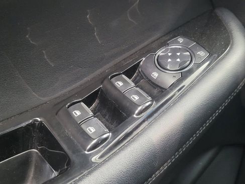 Used 2018 Ford Edge SEL w/ Equipment Group 201A AWD/4WD image 27