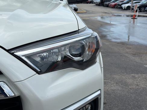 Used 2022 Toyota 4Runner Limited RWD image 9