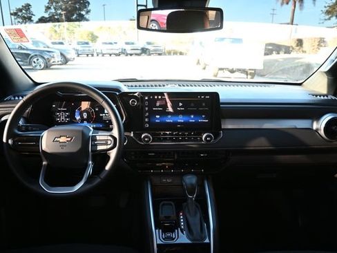 Used 2024 Chevrolet Colorado LT w/ LT Convenience Package II image 12