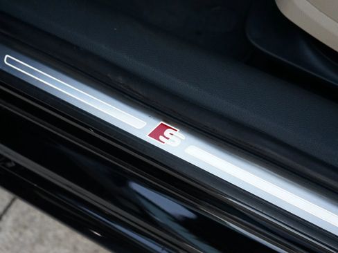 Used 2018 Audi A4 2.0T Ultra Premium w/ Convenience Package image 20