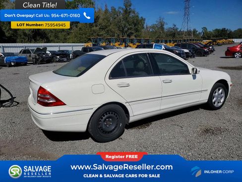 Used 2003 Mercedes-Benz C 240 Sedan image 4