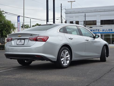 Used 2022 Chevrolet Malibu LT FWD image 20