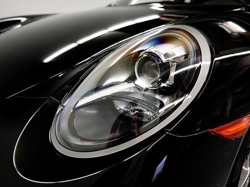 Used 2019 Porsche 911 Carrera T RWD image 31