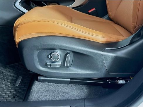 New 2026 Jaguar F-PACE R-Dynamic S image 22