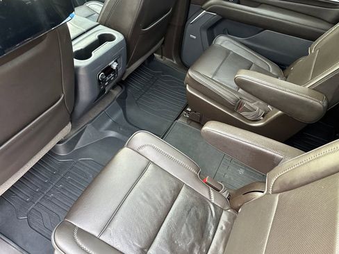 Used 2021 GMC Yukon XL Denali AWD/4WD image 12