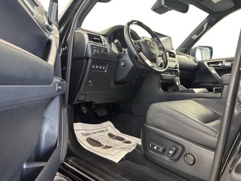 Used 2023 Lexus GX 460 Premium w/ Premium Package AWD/4WD image 8