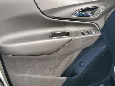 Certified 2022 Chevrolet Equinox LT AWD/4WD image 16