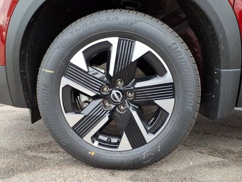 New 2026 Nissan Kicks SV w/ SV Premium Package image 6