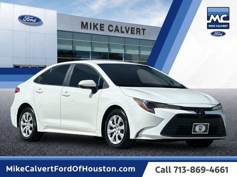 Used 2023 Toyota Corolla LE FWD image 7