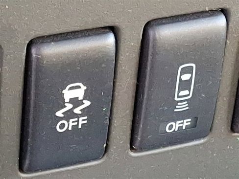 Used 2017 Nissan Frontier SV w/ SV Value Truck Package image 24