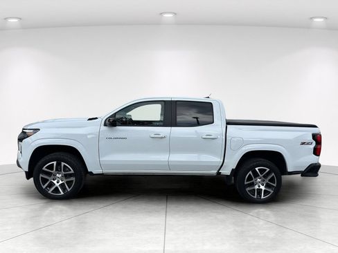 Used 2023 Chevrolet Colorado Z71 w/ Z71 Convenience Package 2 AWD/4WD image 7