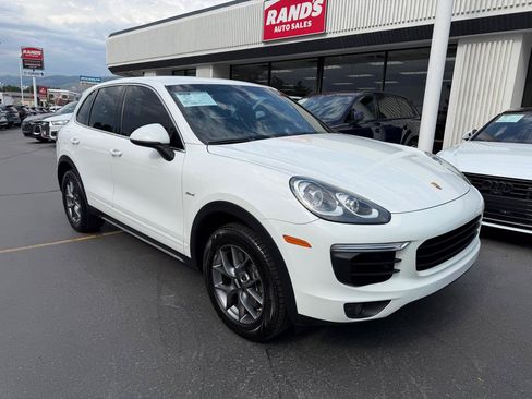 Used 2015 Porsche Cayenne Diesel AWD/4WD image 3
