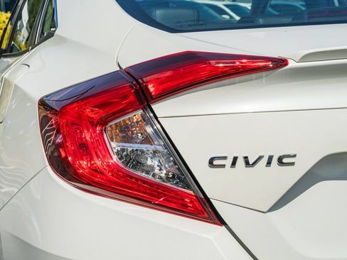 Used 2021 Honda Civic EX-L image 7