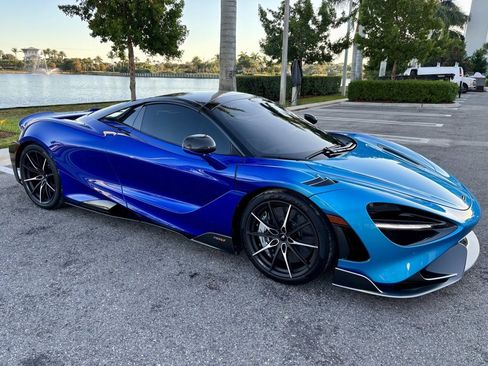 Used 2022 McLaren 765LT image 2