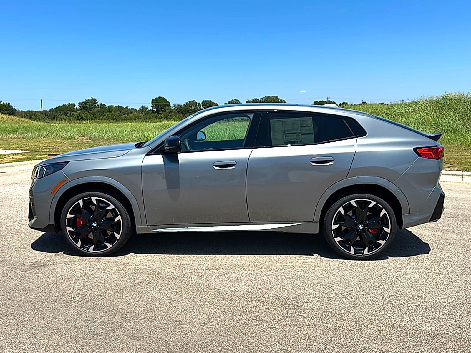 New 2026 BMW X2 M35i w/ Technology Package AWD/4WD image 5