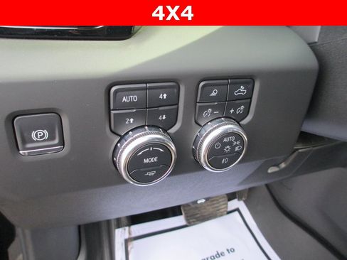 Certified 2025 GMC Sierra 2500 AT4 image 29