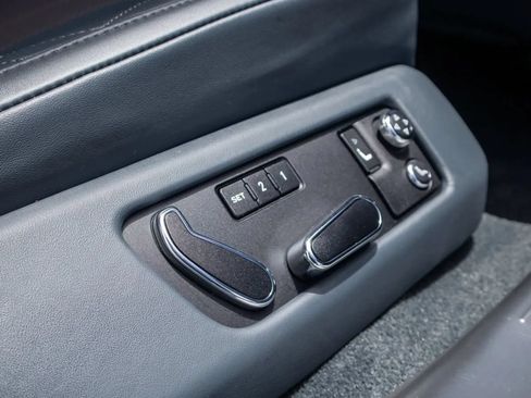 Used 2018 Bentley Flying Spur S V8 AWD/4WD image 21