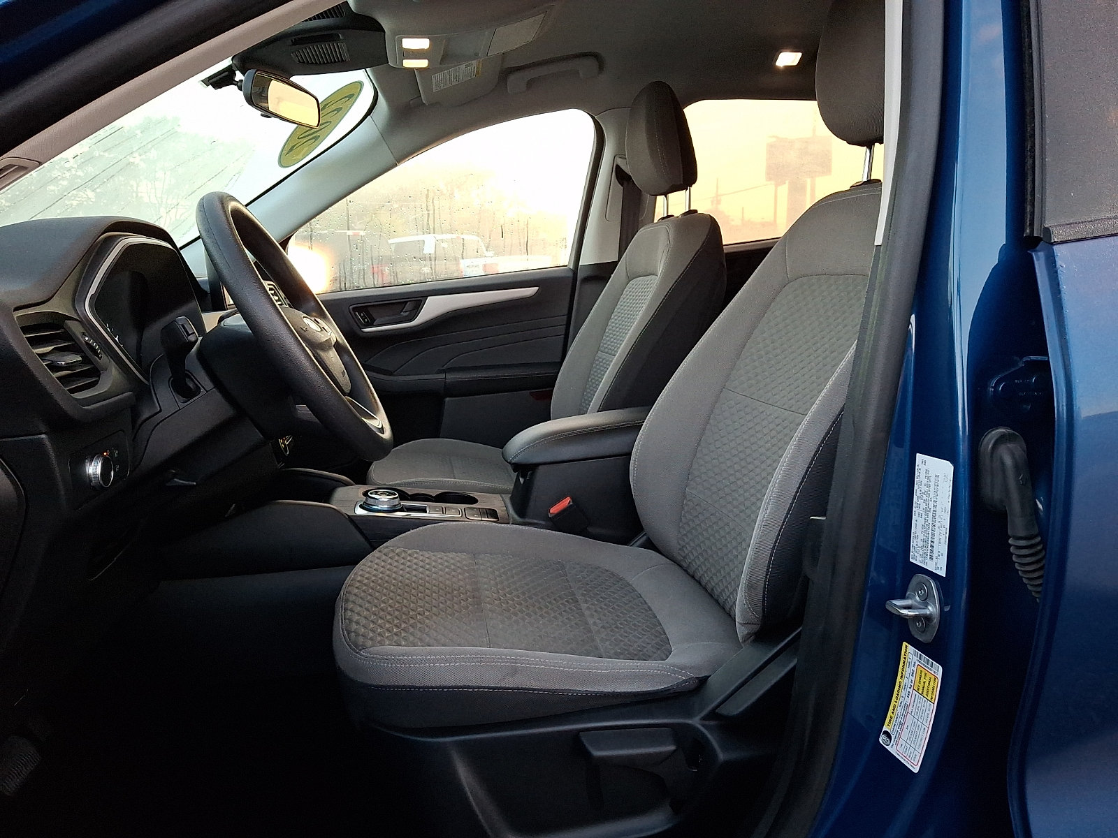 Certified 2022 Ford Escape SE AWD/4WD image 13