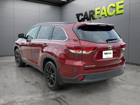Used 2019 Toyota Highlander SE AWD/4WD image 8
