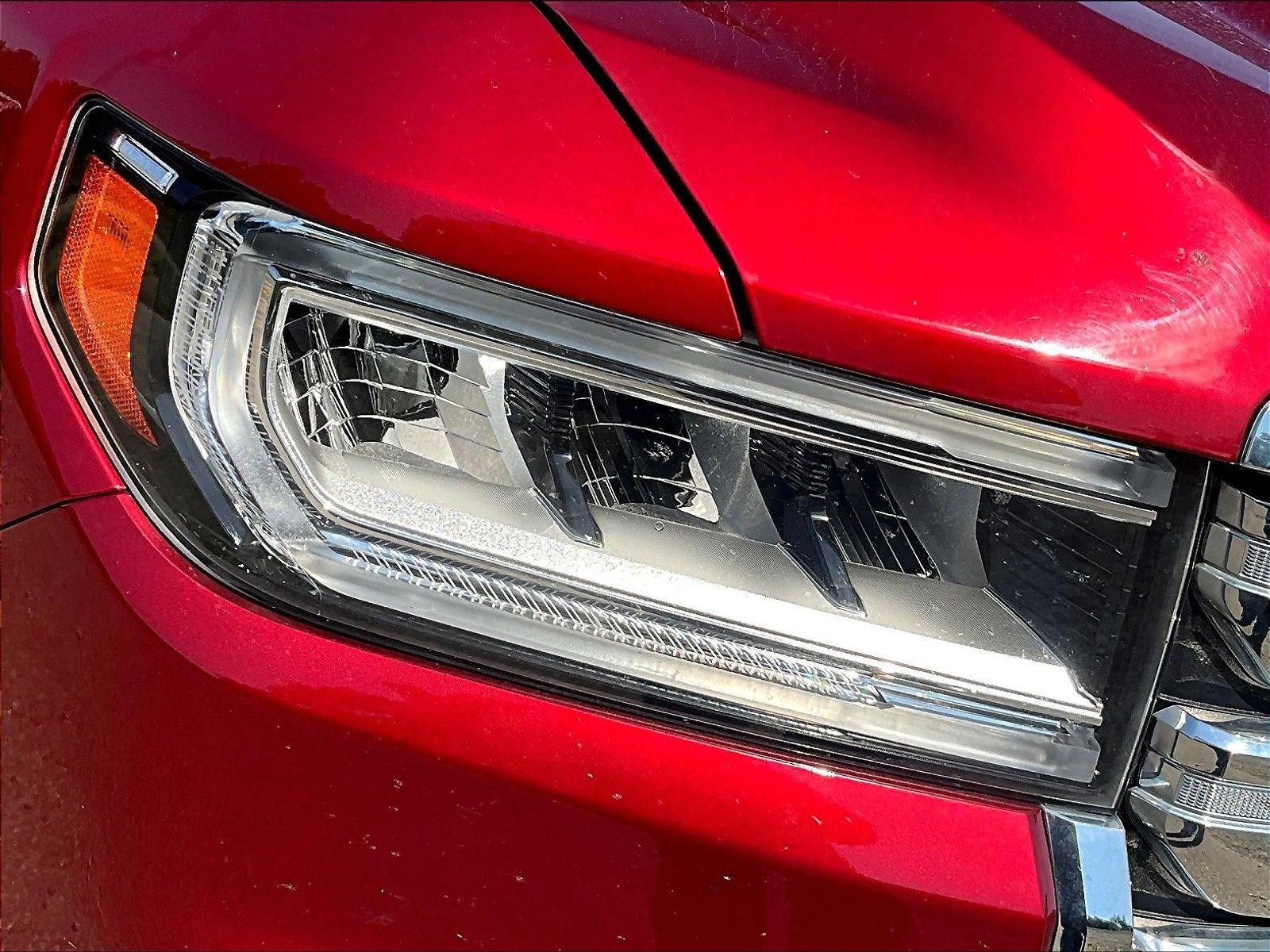 Used 2023 GMC Acadia SLT FWD image 33
