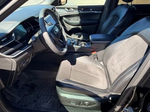 Used 2022 Jeep Grand Cherokee Trailhawk AWD/4WD image 10