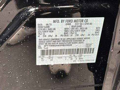 New 2025 Ford Maverick Lariat w/ Black Appearance Package AWD/4WD image 22