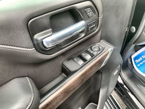 Used 2022 GMC Sierra 2500 Denali w/ Denali Ultimate Package AWD/4WD image 24