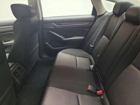 Used 2019 Honda Accord EX image 18