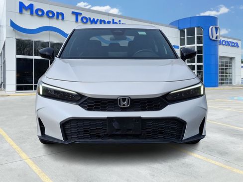 Used 2025 Honda Civic Sport image 2