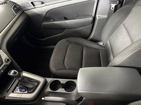 Used 2018 Hyundai Elantra SEL image 17