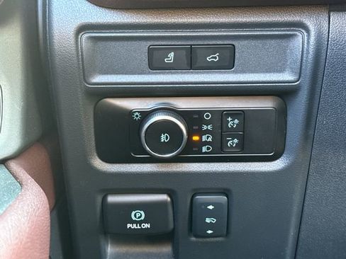 Used 2024 Ford Expedition Max Limited AWD/4WD image 38