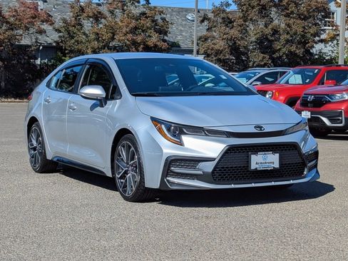 Used 2022 Toyota Corolla SE image 7