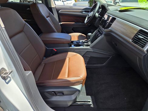 Used 2023 Volkswagen Atlas SEL AWD/4WD image 22