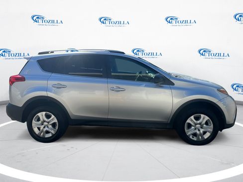 Used 2014 Toyota RAV4 LE AWD/4WD image 6