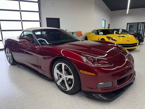 Used 2006 Chevrolet Corvette Convertible w/ Preferred Equipment Group RWD image 26