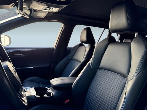 Used 2020 Toyota RAV4 XSE image 21