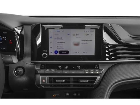 Used 2025 Toyota Camry SE image 10