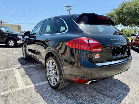 Used 2014 Porsche Cayenne AWD/4WD image 5