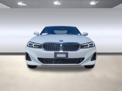 Used 2025 BMW 330i xDrive Sedan w/ Convenience Package image 6