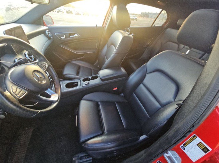 Used 2018 Mercedes-Benz GLA 250 w/ Premium Package image 7