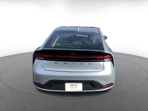 Used 2025 Toyota Prius LE image 12