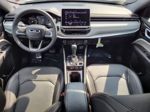 Certified 2023 Jeep Compass Limited AWD/4WD image 24